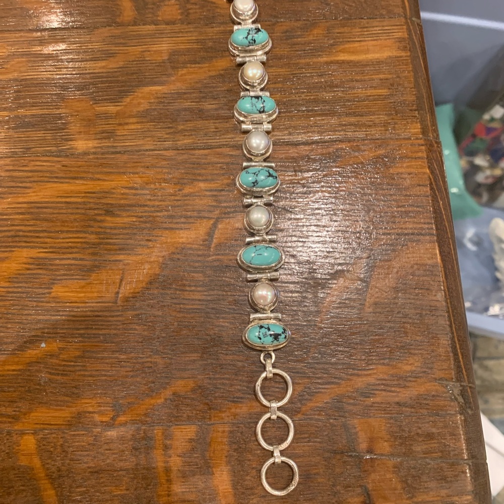 Vintage pearl and turquoise sterling silver bracelet - Picture 6 of 12